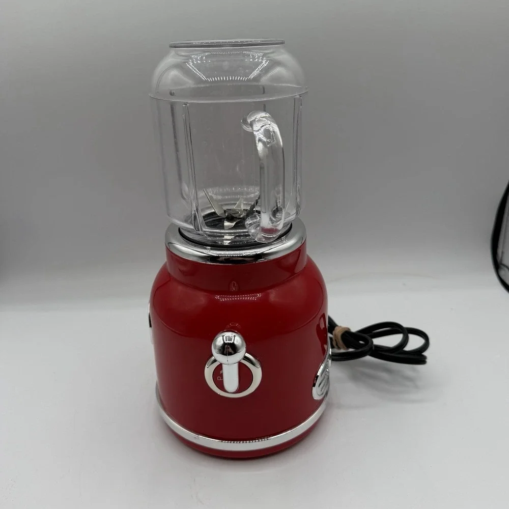 Snap-On Tools Collectibles Red Retro Smoothie Maker Juicing SBL-1708 w/ 18oz Cup